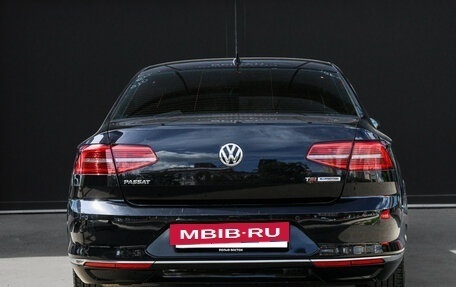 Volkswagen Passat B8 рестайлинг, 2015 год, 1 800 000 рублей, 7 фотография