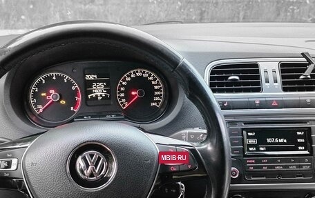 Volkswagen Polo VI (EU Market), 2016 год, 1 150 000 рублей, 4 фотография