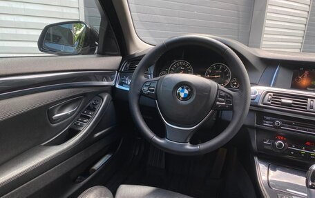 BMW 5 серия, 2016 год, 2 400 000 рублей, 13 фотография