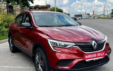 Renault Arkana I, 2020 год, 1 565 000 рублей, 2 фотография
