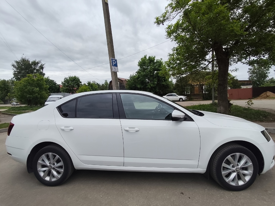 Skoda Octavia A7 рестайлинг, 2018 год, 1 390 000 рублей, 5 фотография