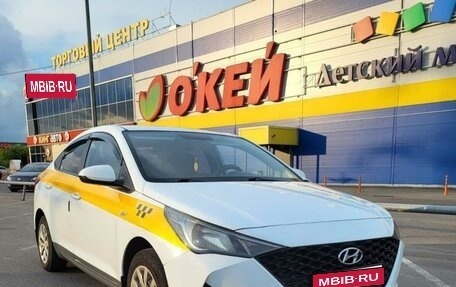 Hyundai Solaris II рестайлинг, 2021 год, 1 150 000 рублей, 1 фотография