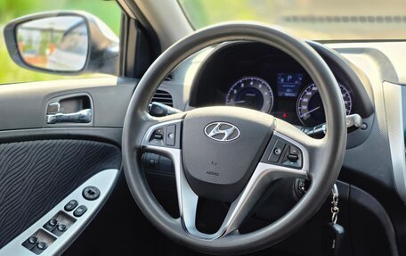 Hyundai Solaris II рестайлинг, 2013 год, 890 000 рублей, 13 фотография