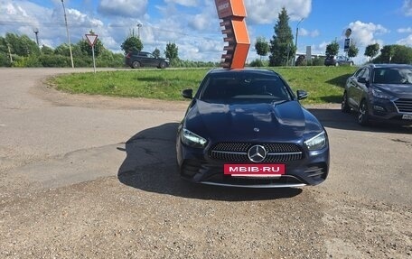 Mercedes-Benz E-Класс, 2020 год, 4 200 000 рублей, 5 фотография