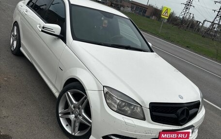 Mercedes-Benz C-Класс, 2010 год, 1 100 000 рублей, 11 фотография