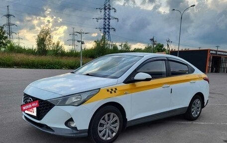 Hyundai Solaris II рестайлинг, 2021 год, 1 150 000 рублей, 3 фотография