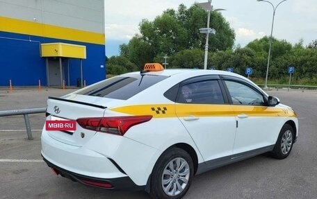 Hyundai Solaris II рестайлинг, 2021 год, 1 150 000 рублей, 5 фотография