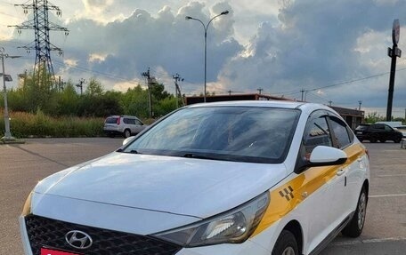 Hyundai Solaris II рестайлинг, 2021 год, 1 150 000 рублей, 2 фотография