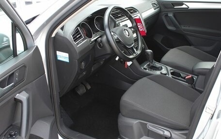 Volkswagen Tiguan II, 2019 год, 2 680 000 рублей, 14 фотография