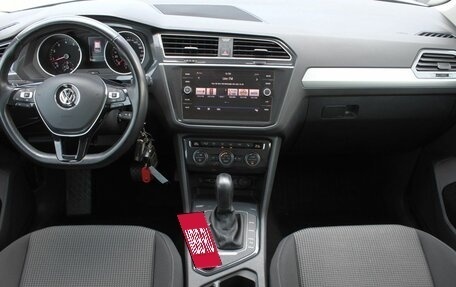 Volkswagen Tiguan II, 2019 год, 2 680 000 рублей, 15 фотография