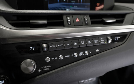 Lexus ES VII, 2021 год, 4 200 000 рублей, 20 фотография