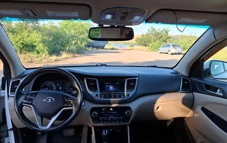 Hyundai Tucson III, 2017 год, 1 900 000 рублей, 8 фотография