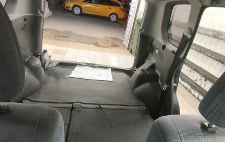 Mitsubishi Space Star I рестайлинг, 2002 год, 390 000 рублей, 18 фотография