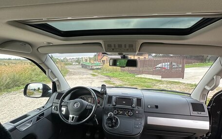 Volkswagen Multivan T5, 2011 год, 2 500 000 рублей, 9 фотография