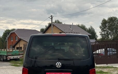 Volkswagen Multivan T5, 2011 год, 2 500 000 рублей, 4 фотография