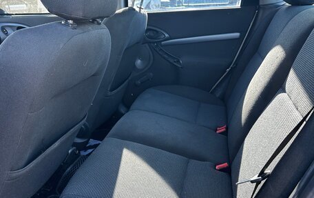Ford Focus IV, 2003 год, 250 000 рублей, 11 фотография