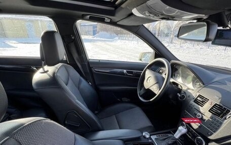 Mercedes-Benz C-Класс, 2010 год, 1 800 000 рублей, 3 фотография