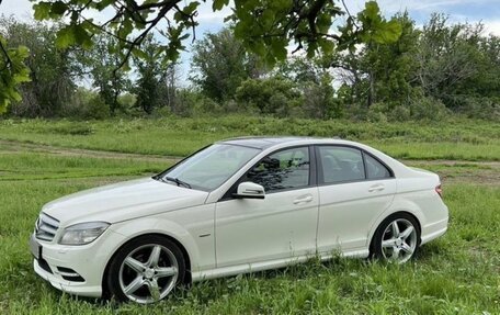 Mercedes-Benz C-Класс, 2010 год, 1 800 000 рублей, 21 фотография
