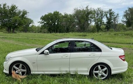 Mercedes-Benz C-Класс, 2010 год, 1 800 000 рублей, 22 фотография