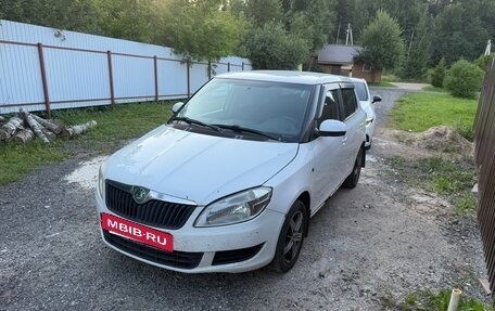 Skoda Fabia II, 2011 год, 430 000 рублей, 2 фотография