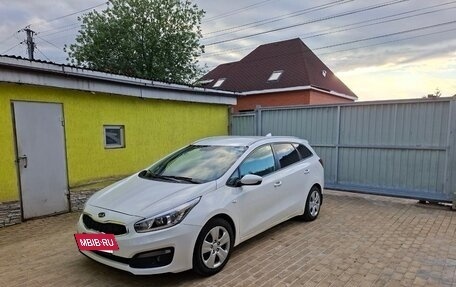 KIA cee'd III, 2018 год, 800 000 рублей, 3 фотография