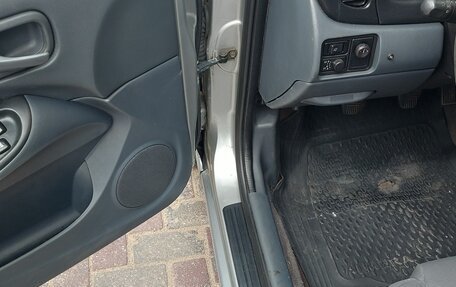 Nissan Almera, 2004 год, 250 000 рублей, 11 фотография