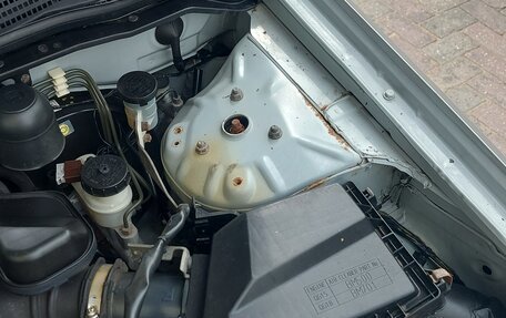 Nissan Almera, 2004 год, 250 000 рублей, 20 фотография