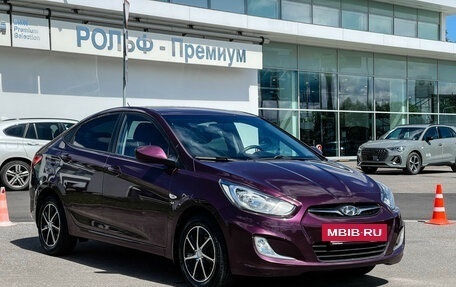 Hyundai Solaris II рестайлинг, 2013 год, 859 000 рублей, 4 фотография