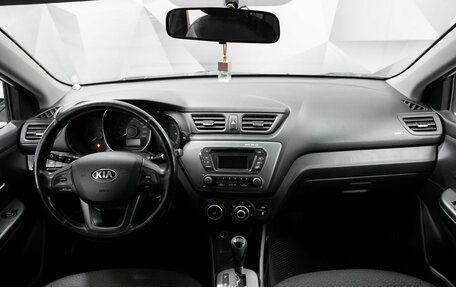 KIA Rio III рестайлинг, 2015 год, 990 000 рублей, 10 фотография