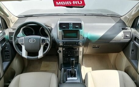 Toyota Land Cruiser Prado 150 рестайлинг 2, 2010 год, 2 630 000 рублей, 11 фотография