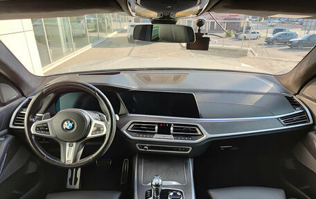 BMW X7, 2021 год, 7 000 000 рублей, 18 фотография