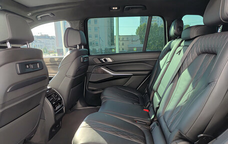 BMW X7, 2021 год, 7 000 000 рублей, 16 фотография