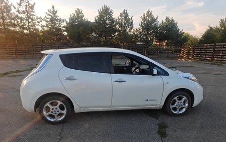 Nissan Leaf I, 2013 год, 1 100 000 рублей, 3 фотография