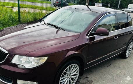 Skoda Superb III рестайлинг, 2010 год, 680 000 рублей, 2 фотография
