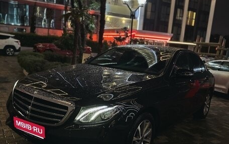 Mercedes-Benz E-Класс, 2020 год, 2 450 000 рублей, 1 фотография