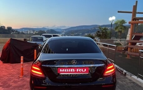 Mercedes-Benz E-Класс, 2020 год, 2 450 000 рублей, 13 фотография