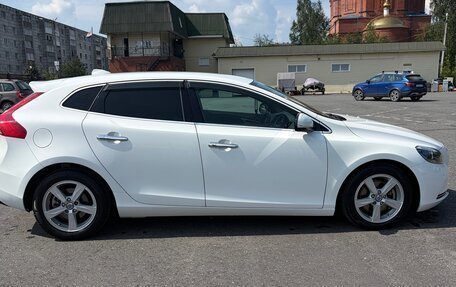 Volvo V40 II рестайлинг, 2014 год, 1 300 000 рублей, 6 фотография
