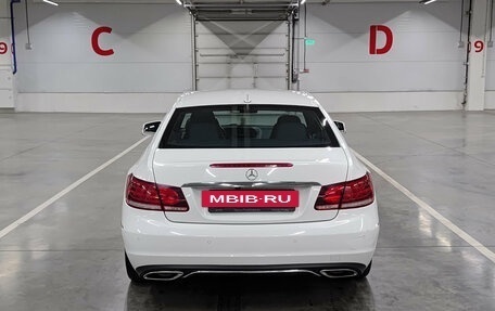 Mercedes-Benz E-Класс, 2013 год, 1 780 000 рублей, 10 фотография