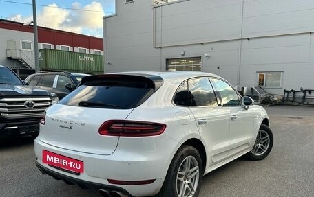 Porsche Macan I рестайлинг, 2016 год, 3 995 000 рублей, 3 фотография