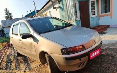 Fiat Punto III Punto Evo рестайлинг, 2002 год, 150 000 рублей, 2 фотография