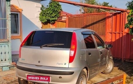 Fiat Punto III Punto Evo рестайлинг, 2002 год, 150 000 рублей, 3 фотография