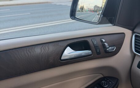 Mercedes-Benz GLE, 2015 год, 3 100 000 рублей, 13 фотография