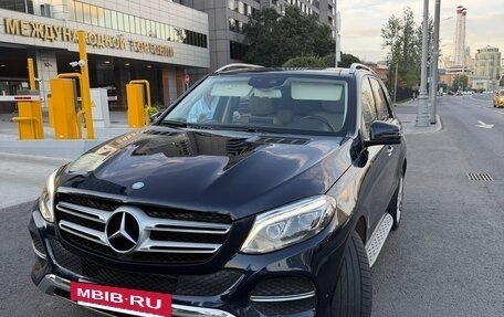 Mercedes-Benz GLE, 2015 год, 3 100 000 рублей, 3 фотография