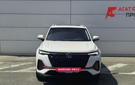 Changan CS35 Plus, 2023 год, 1 850 000 рублей, 2 фотография