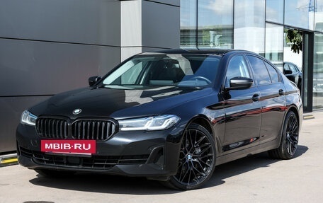 BMW 5 серия, 2020 год, 4 949 000 рублей, 2 фотография