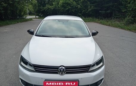 Volkswagen Jetta VI, 2014 год, 1 075 000 рублей, 13 фотография
