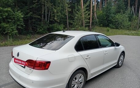 Volkswagen Jetta VI, 2014 год, 1 075 000 рублей, 10 фотография