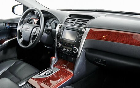 Toyota Camry, 2014 год, 1 955 000 рублей, 10 фотография