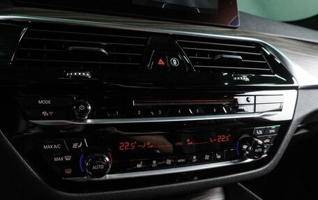 BMW 5 серия, 2018 год, 4 399 000 рублей, 26 фотография