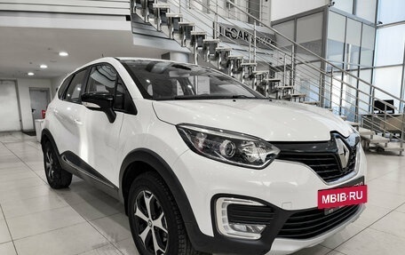 Renault Kaptur I рестайлинг, 2017 год, 1 550 000 рублей, 7 фотография